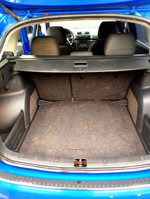 Шкода фабия.дизель 1.4 полностью обслужена