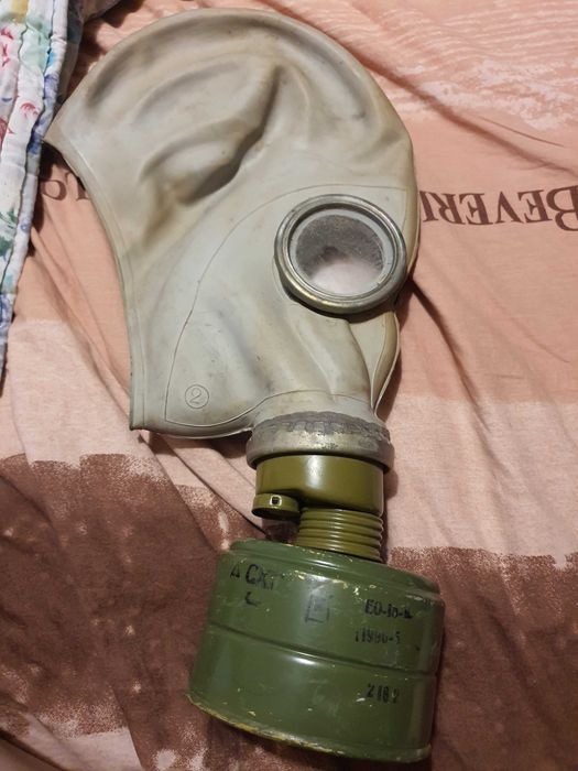 Máscara anti gás e nuclear antiga russa