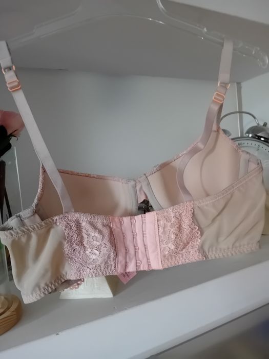Hunkemoler biustonosz damski 75C