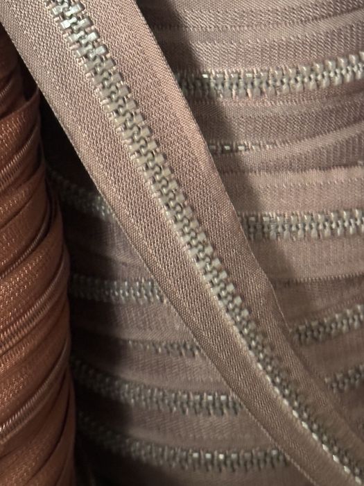 Liquidacao de fechos de correr e fechos metal