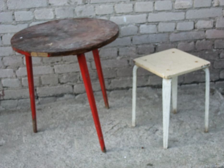 Stolik plus taboret
