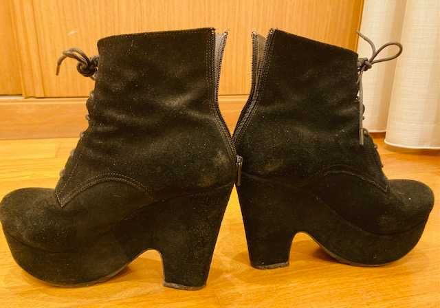 Botins pretos camurça marca Prof