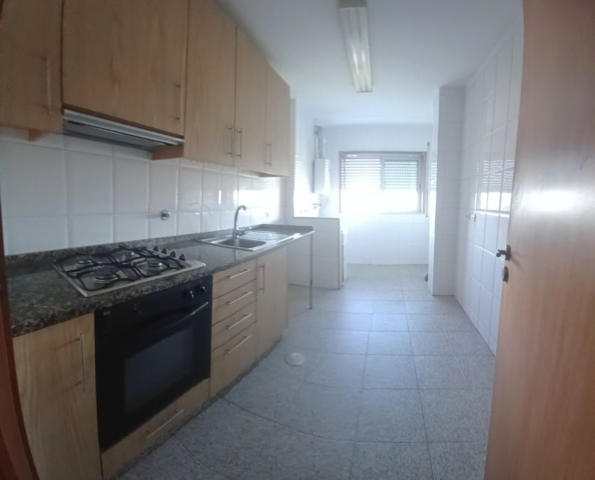 Arrendo T1 Azurem - Perto da Universidade e do centro da cidade