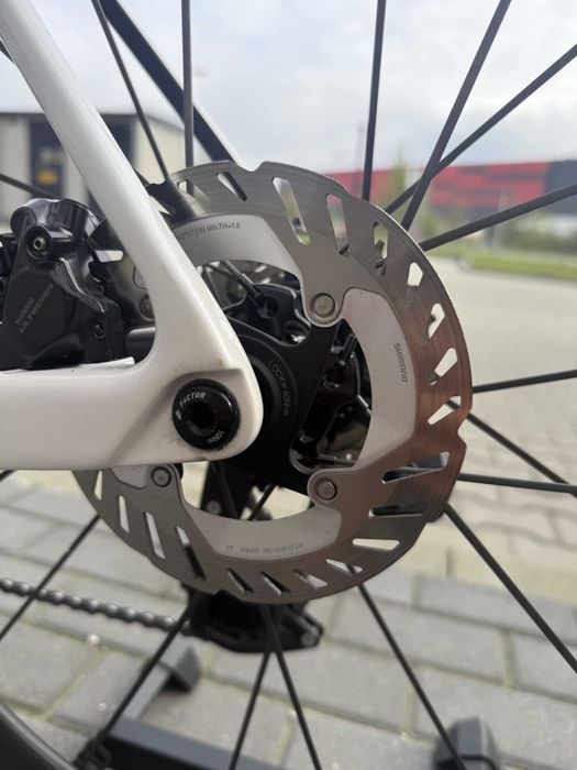 Rower FACTOR OSTRO VAM 2.0 Pearl White r.52