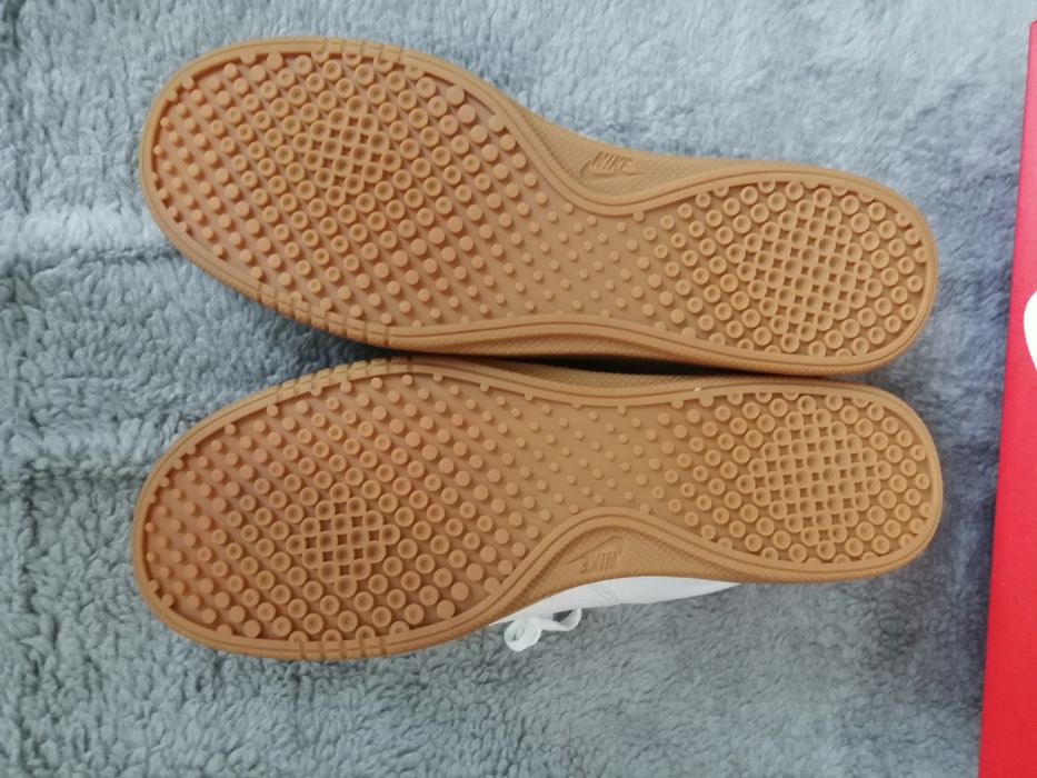 Buty Nike (skórzane) - Nowe