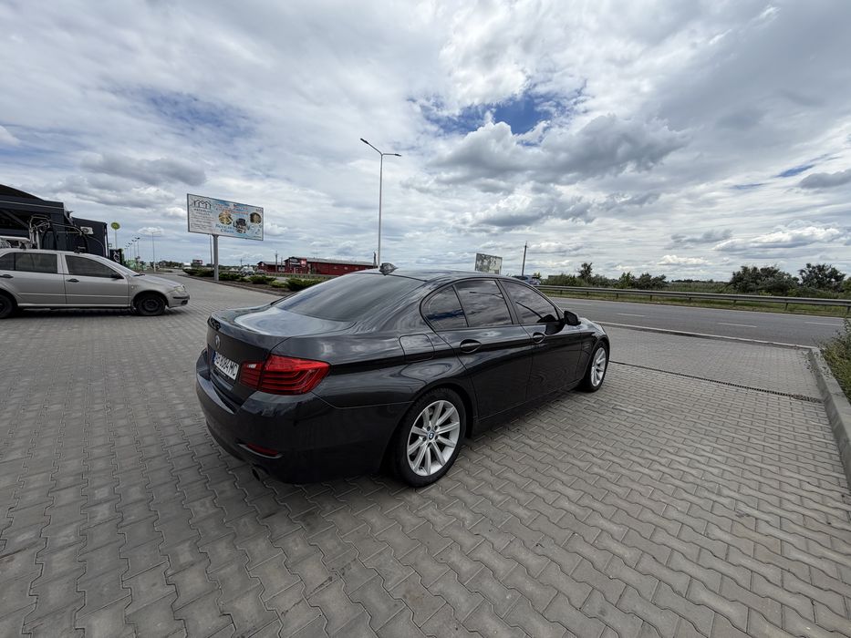 BMW 535i F10 • 2014 рік • 3.0 бензин (306 к.с.)