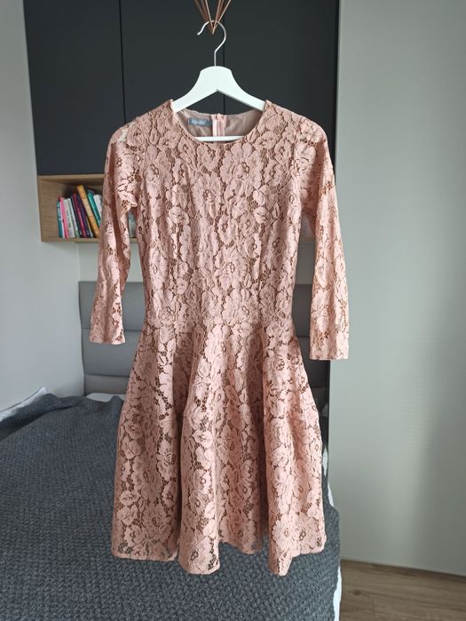 Sukienka koronkowa koktajlowa Manifiq & Co.