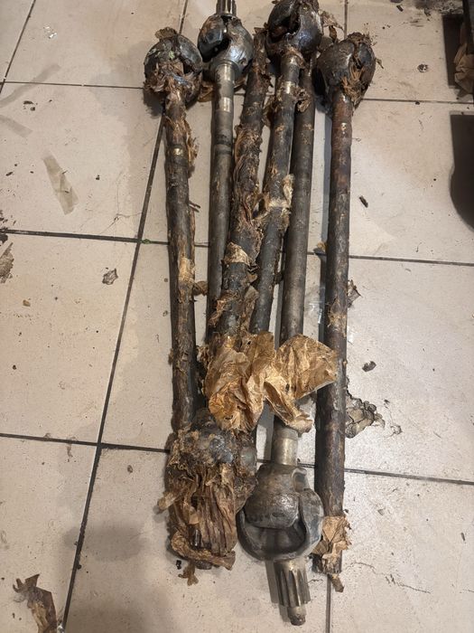 Шарнір поворотного кулака, шрус УАЗ 469, старого зразка редукторного