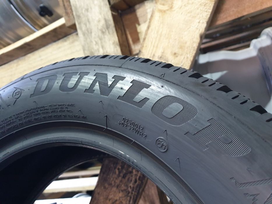 Зимові шини DUNLOP 205/60 R16 резина Р16