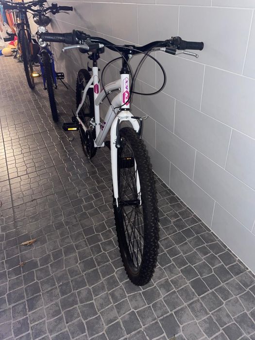 Bicicleta de Mulher Nova
