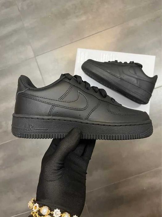 Załączony paragon Nike_Air_Force_1_Low_07_Black R.38.5