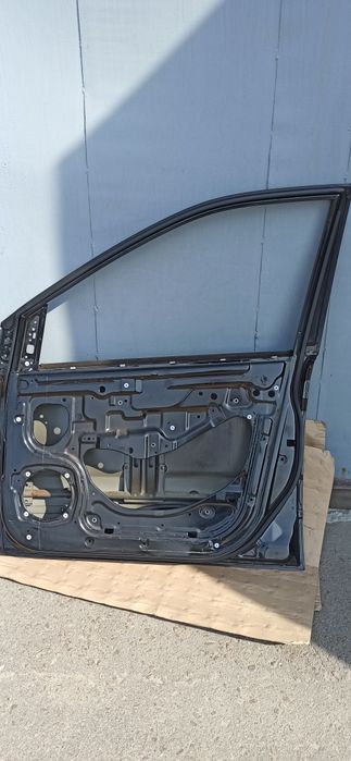 Двері праві передні ssangyong