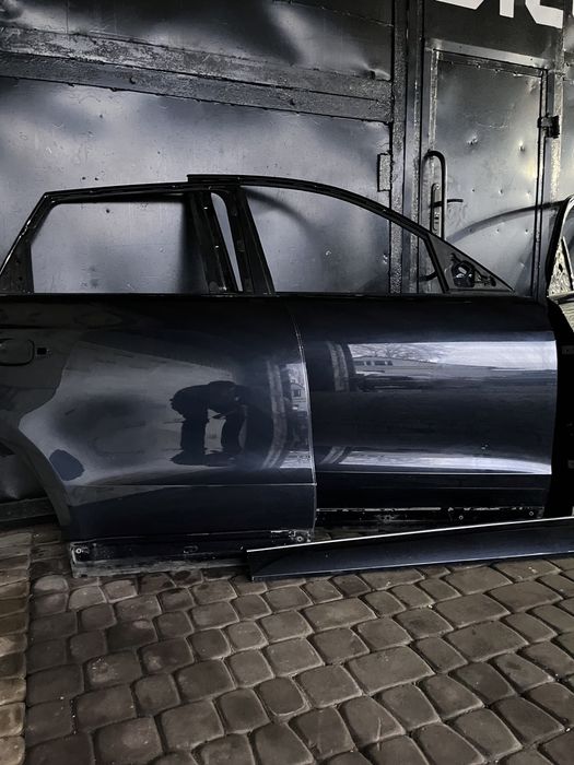Дверь передние задние передні задні двері Audi Q5 8R0  Ауді КУ5
