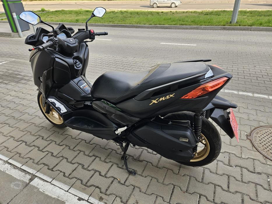 Максі скутер Yamaha Xmax 250 з Японії