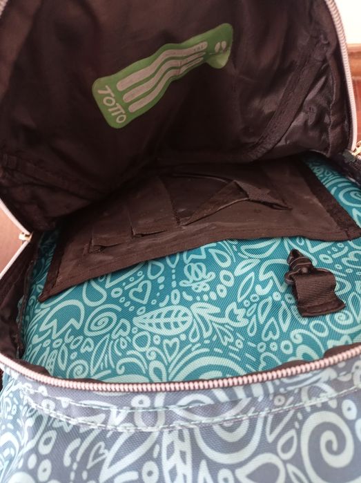 Mochila escolar turquesa totto