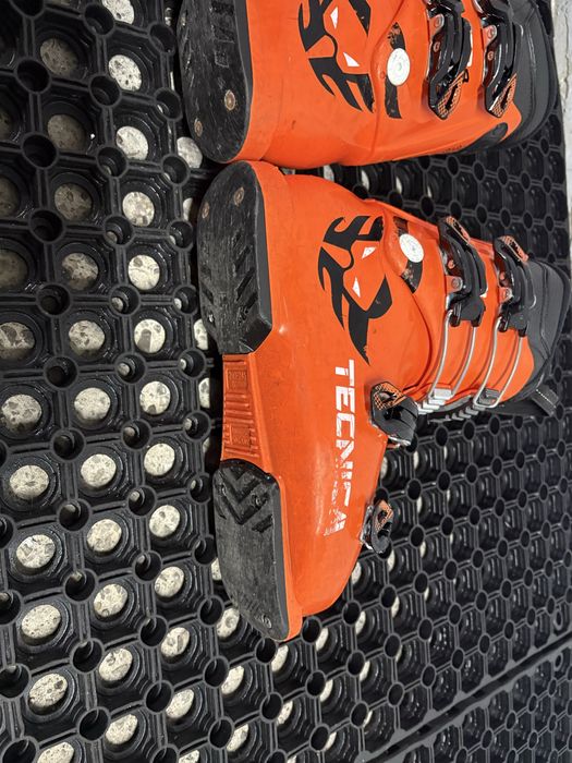 Buty narciarskie Tecnica JTR 4 - 24,5  EUR 38