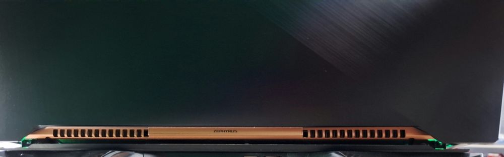 Asus zephyrus S17 - ultra slim gaming PC