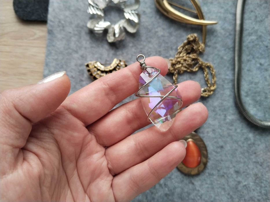 Вінтажні брошки кулон браслет ланцюжки Avon Sarah Cov