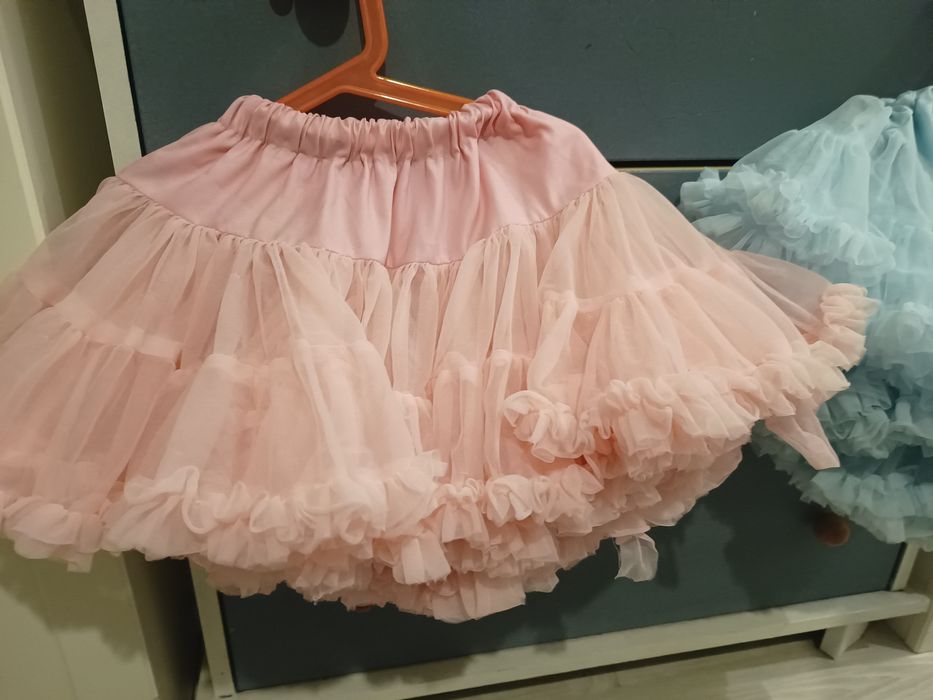 Sprzedam spódniczka tutu puszysta