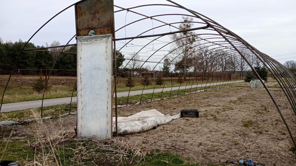 Konstrukcja stalowa namiotu foliowego