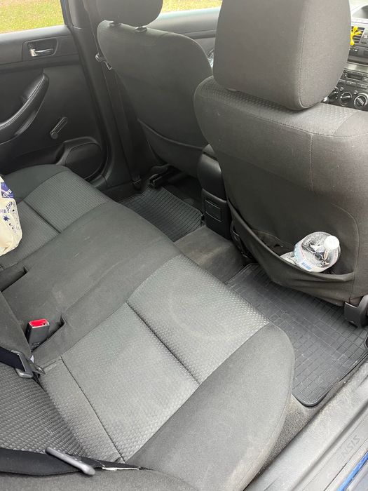 Автомобиль Toyota avensis