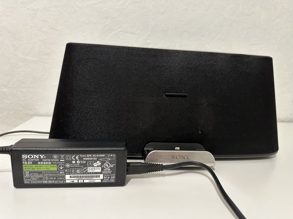 Колонка Sony RDP-XA700iPN Black Wireless