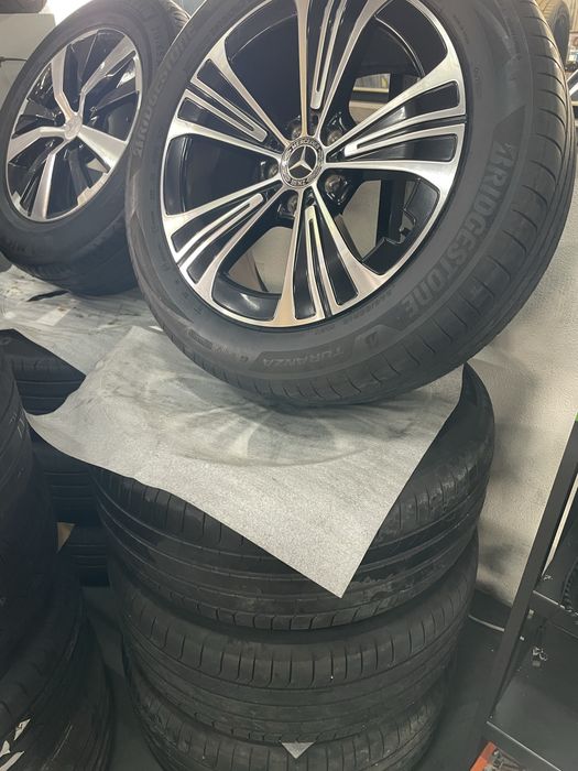 Pack jantes e pneus usados 18 Originais Mercedes Vito