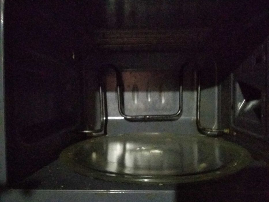 Микроволновка с грилем  LG MH-6347 MQMS под ремонт