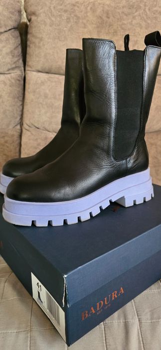 Damskie botki Badura