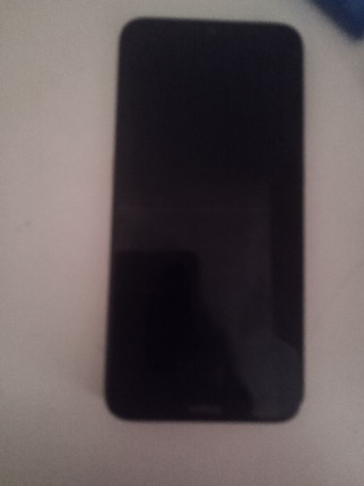 Смартфон на запчастини або відновлення в ідеальному стані