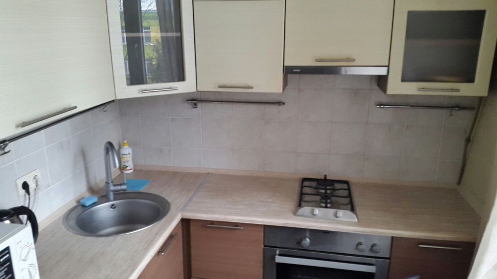 3 часа 500 грн.сутки 900грн.метро дружбы народов