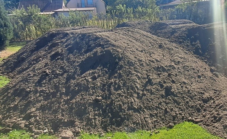 Sprzedam humus czarnoziem.