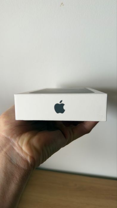 Iphone 16 E 128GB preto SELADO