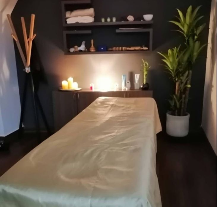 Massagem relaxante E Descontraturante  muscular