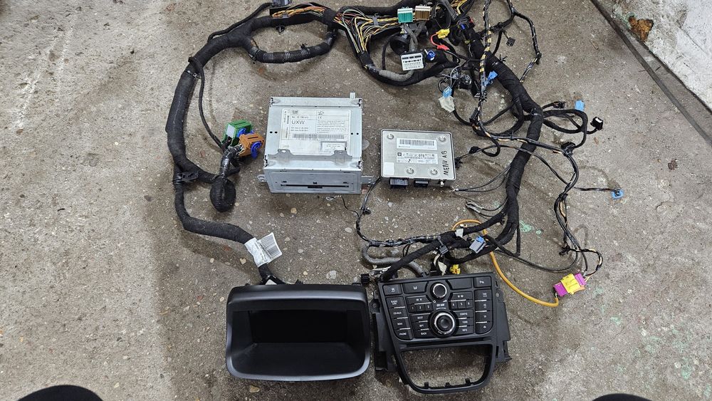 Radio CD500 opel meriva b duży kolorowy wyświetlacz kompletna wiązka