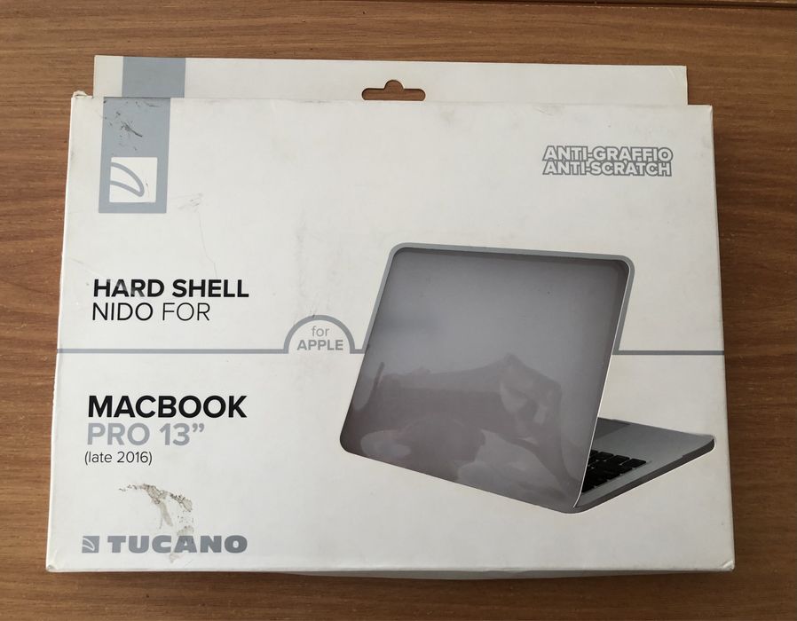 Чехол/накладка Tucano Hard-Shell для MacBook Pro 13 " (HSNI-MBP13-TR)