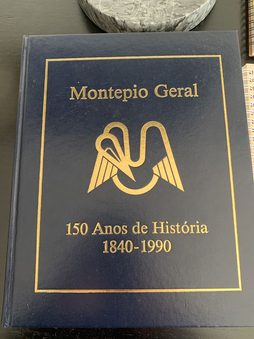 Pack caneca, base do Montepio ,porta chaves e medalha