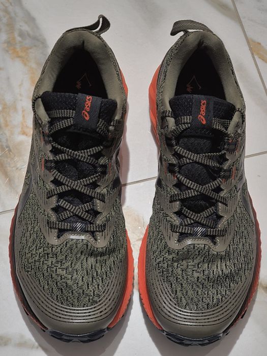 Оригінал 100%  чоловічі кросівки asics gel-trabuco 10  euro 44