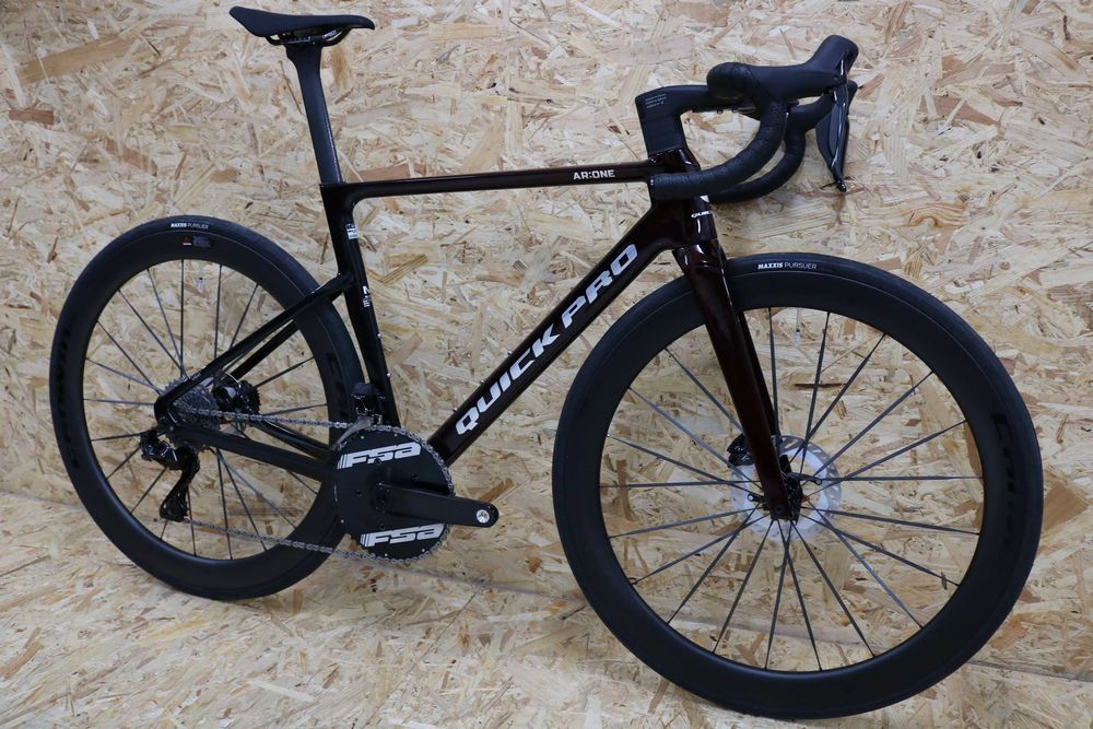 Bicicleta disco topo de gama Quick Pro AR:One / Dura Ace Di2 / NOVA