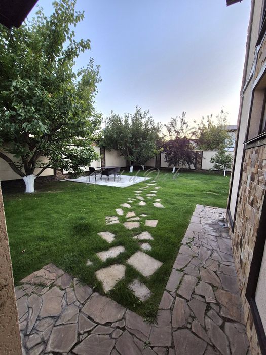 Оренда Будинку з басейном та сауною.Камін,Газ. Осокорки