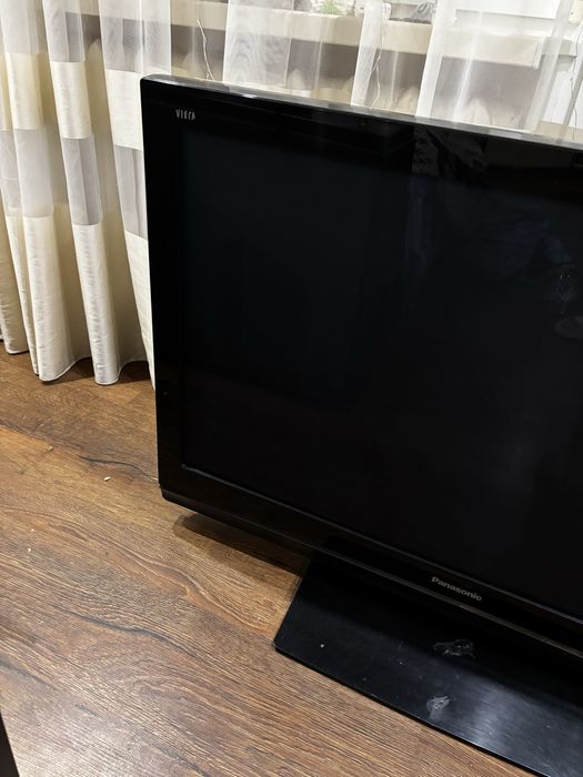 Телевизор Panasonic Viera 42