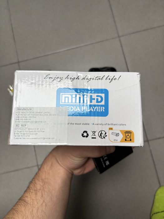AGPTEK Mini 1080p Full HD cyfrowy odtwarzacz multimedialny z pilotem