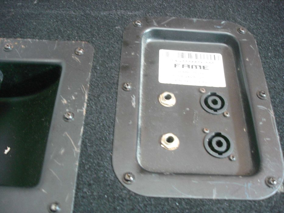 Colunas Monitor de Palco FAME M-115