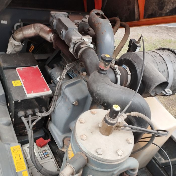 Kompresor spalinowy śrubowy atlas copco xas47 2014