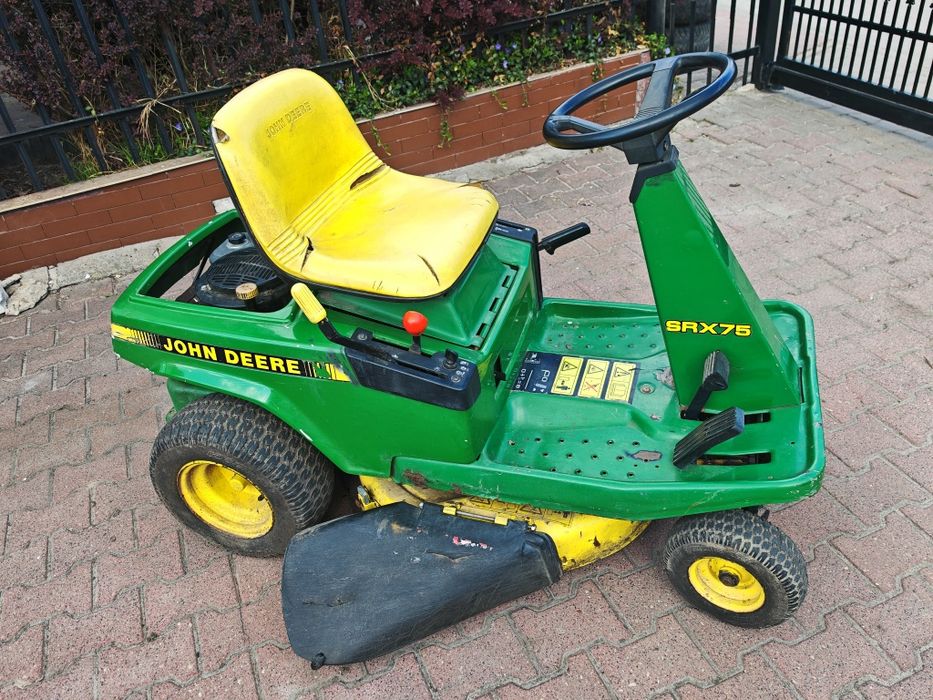 Traktorek kosiarka Jonhn deere srx 75