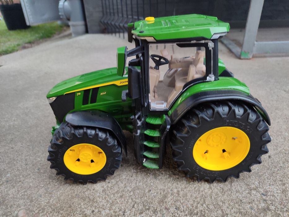 Bruder John Deere 7r 350 traktor ciągnik zabawka