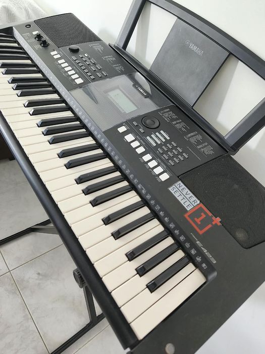 Teclado musical yamara