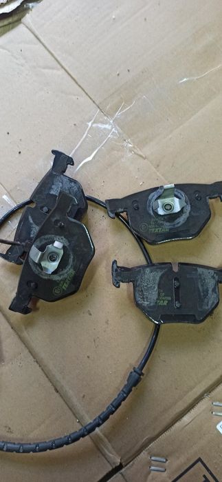 Передні та задні гальмівні диски та колодки BMW F15