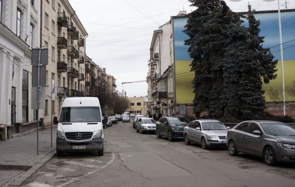 Продається комерційне приміщення, центр міста