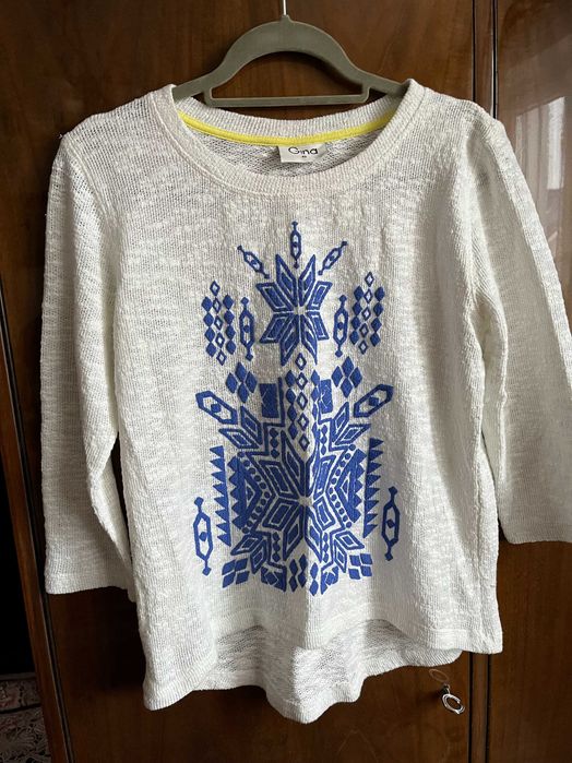 Biała bluzka damska w boho niebieski wzór rozmiar 40